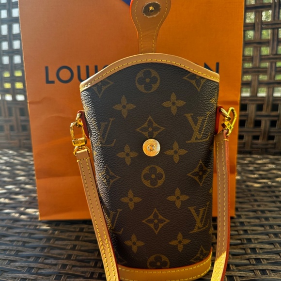 Louis Vuitton Fold Me Pouch - Original LV print - Picture 9 of 12